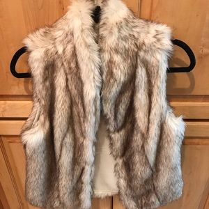 BCBGeneration faux fur vest size xs/small